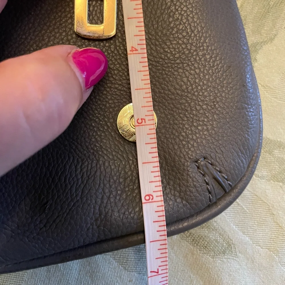 Tory Burch Leather Flap Purse & Convertible Clutch Gray with Gold Chain - Picture 11 of 16